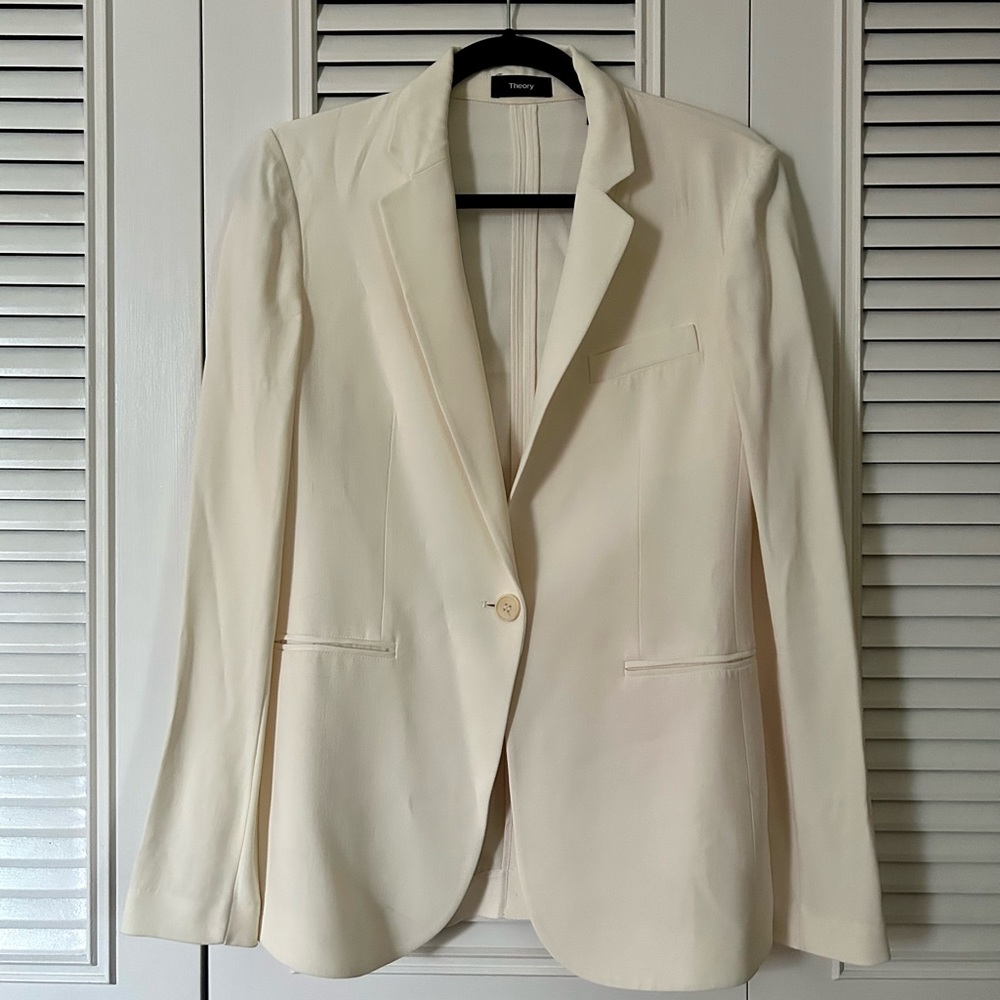 Small theory blazer